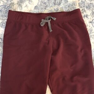 Figs Burgundy Livingston Scrub Pants, Large Tall.  Excellent condition!!